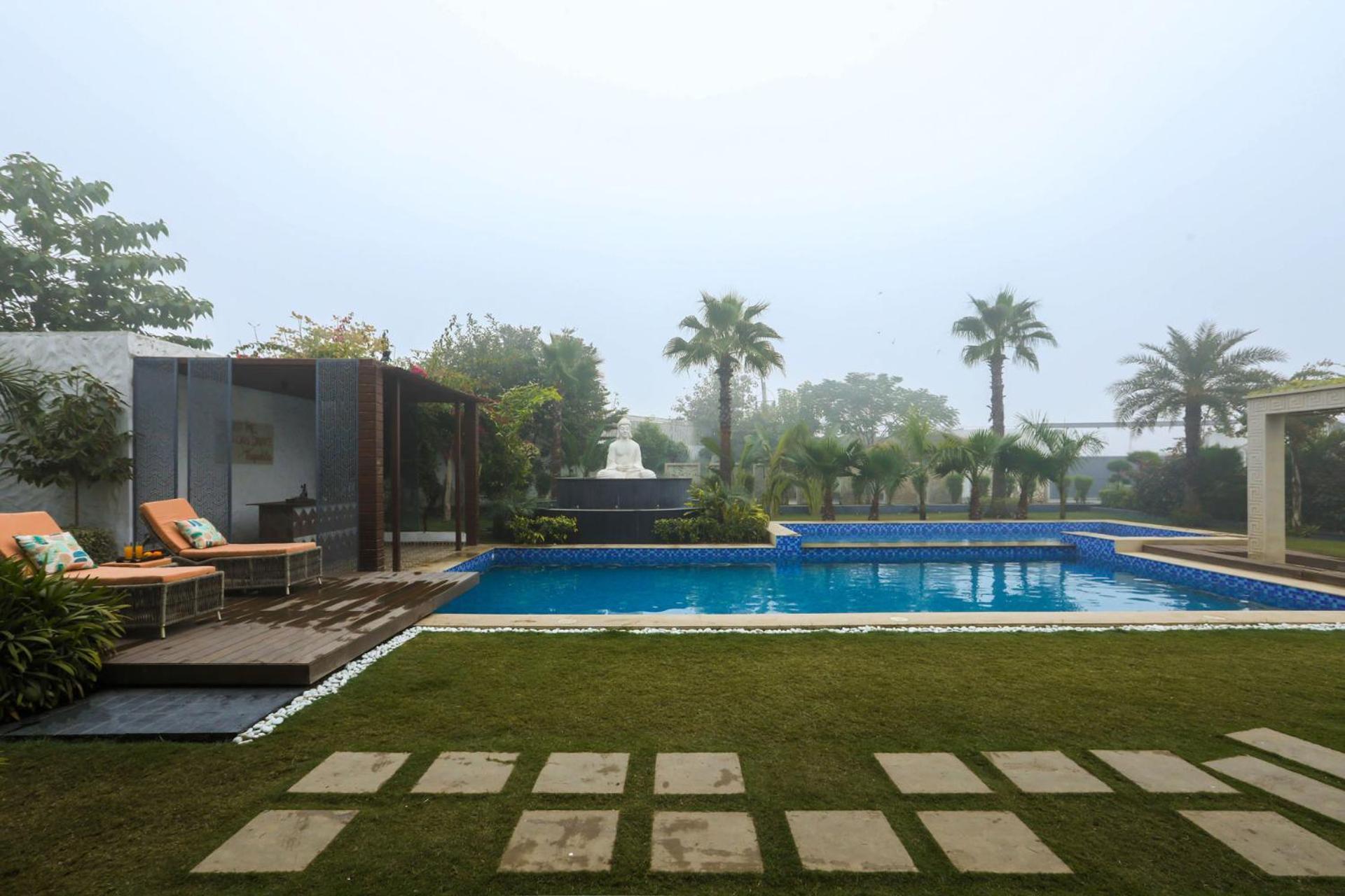 Stayvista La Paradise 2 Bedroom With Outdoor Pool In Villa *